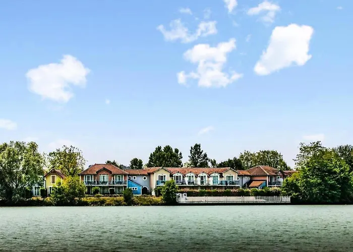 Apartment Le Hameau Du - Maeva - 2 Pieces 4 Personnes - Confort Mae-3634 *